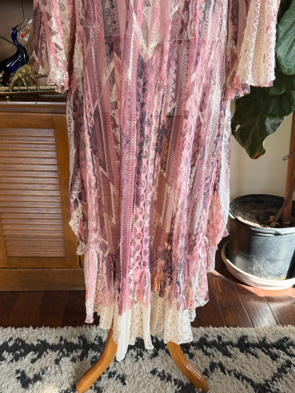 Origami Boutique Pink Lace Patchwork Layered Duster Cardigan M NWOT - Picture 10 of 15